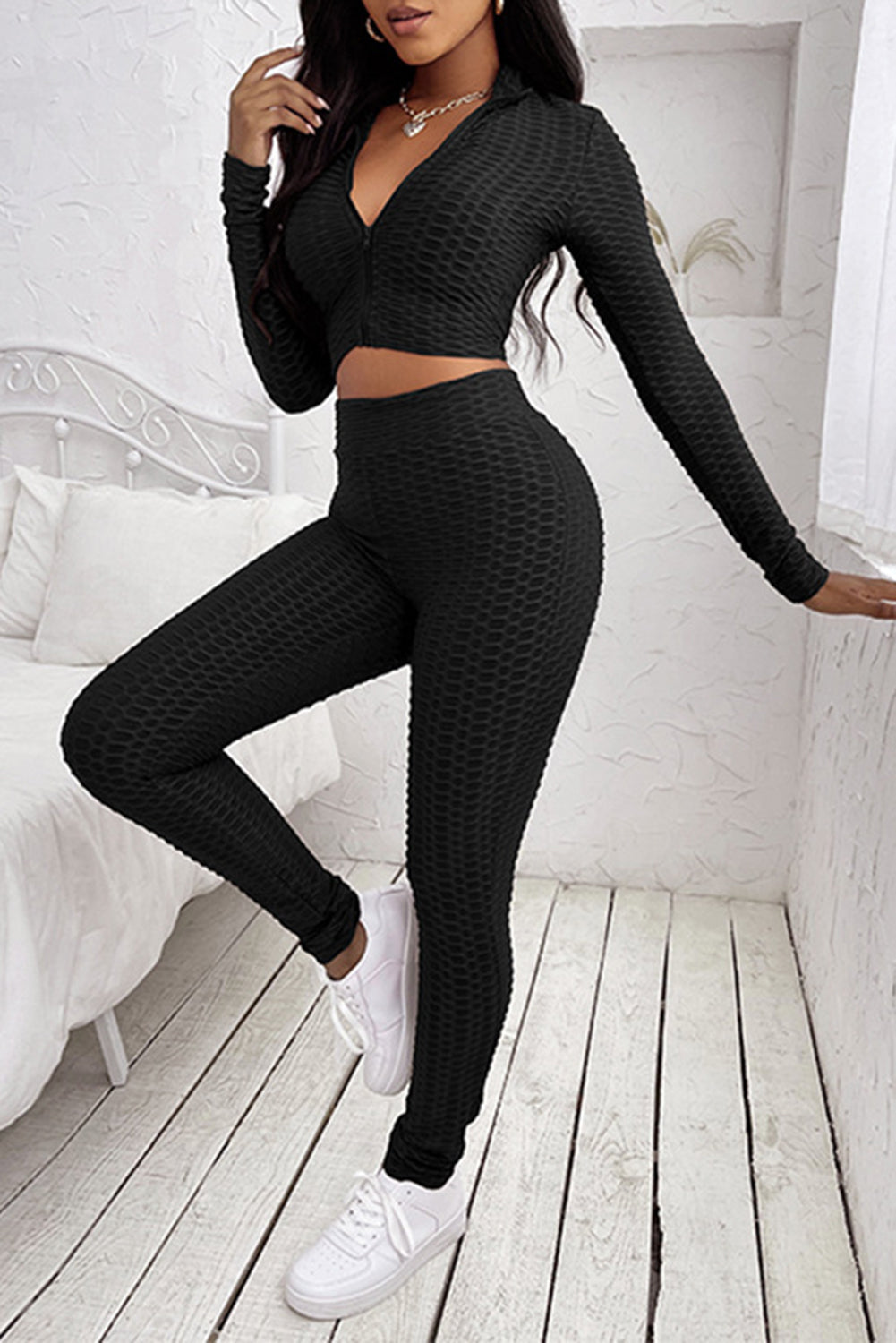 Black Two-piece Crop Top and High Waist Leggings Yoga Wear Tracksuit